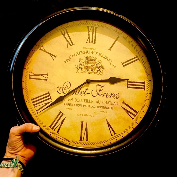 Chateau-Joullian Vintage Style Wall Clock - Picture 1 of 17